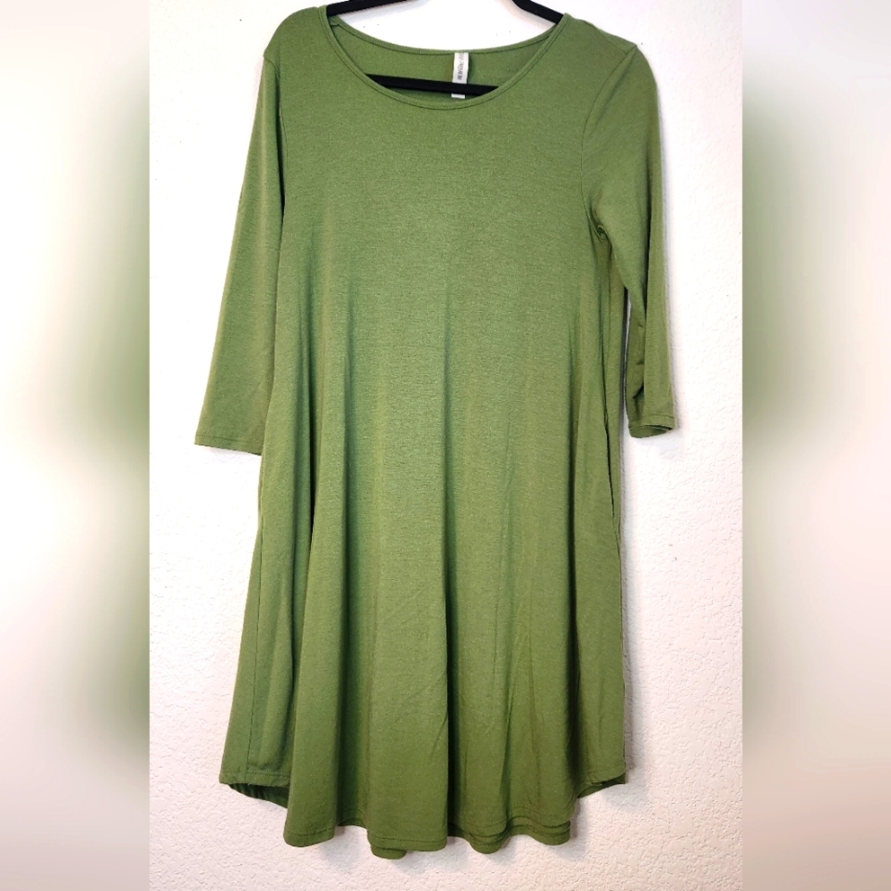 Zenana‎ Premium Green 3/4 Sleeve Tunic Swing Dress, Size S